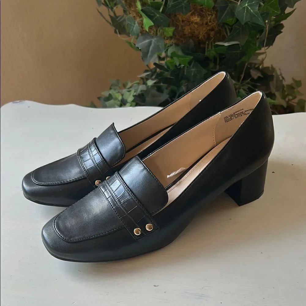 Liz Claiborne Black Slip On Classic Two Inch Heel New No Box Women’s 8